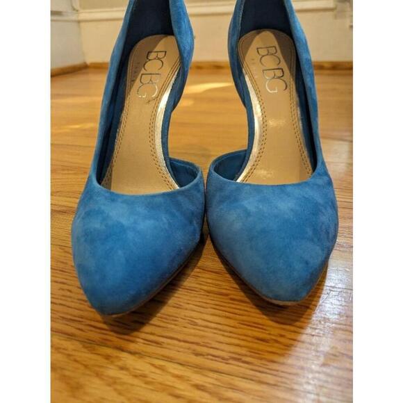 Women's BCBG Blue Suede Pointed Toe Pumps Size 6.5 B/36.5 - Picture 3 of 4
